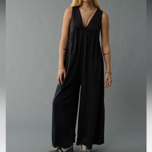 NWT American Eagle Sunchaser Knit V-Neck Jumpsuit
